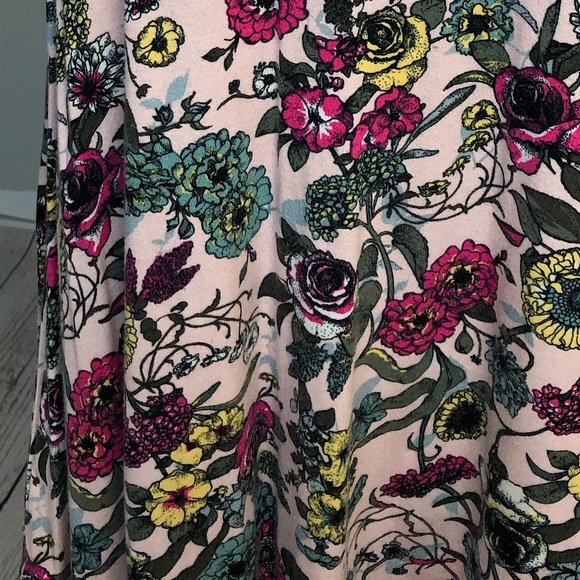 Maurices Floral & Lace Boho Tank Top Size Medium - Picture 5 of 6